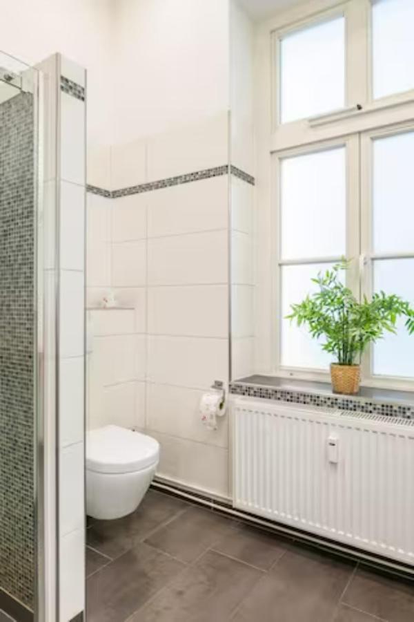 Großzügige 185m2-Altbauwohnung in Bestlage 7Zimmer-2Bäder-2Küchen-2WCs Hamburgo Exterior foto