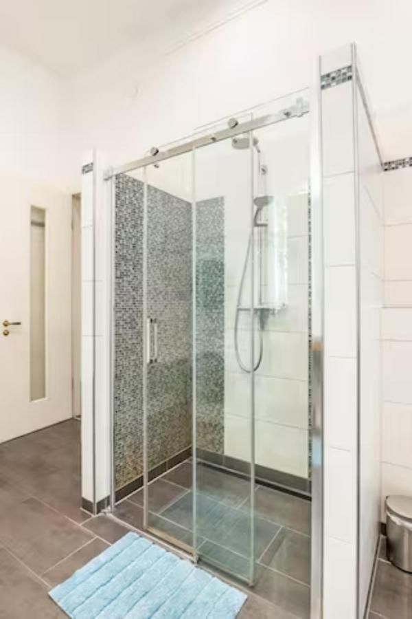 Großzügige 185m2-Altbauwohnung in Bestlage 7Zimmer-2Bäder-2Küchen-2WCs Hamburgo Exterior foto